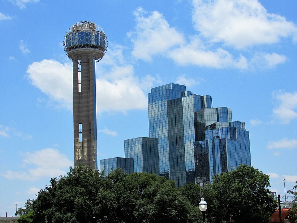 Hyatt Regency Dallas — exterior reference