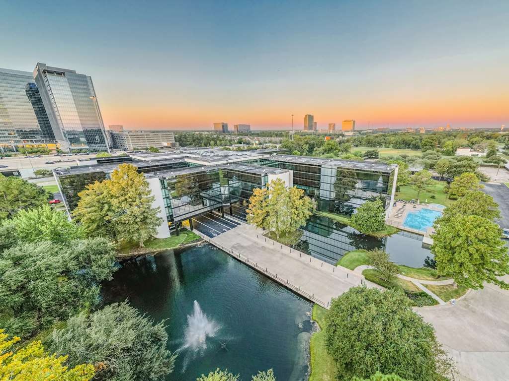Hyatt Regency Houston West — exterior reference