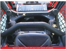 12-takeuchi-tl6r-operator-station qualified operator view